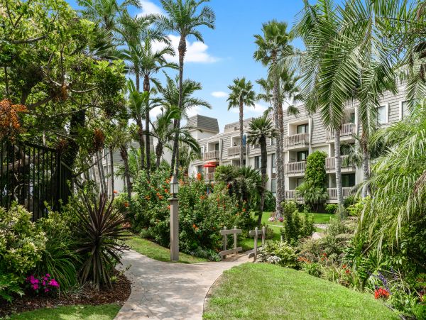 San Diego Beach Communities North Condo 976346