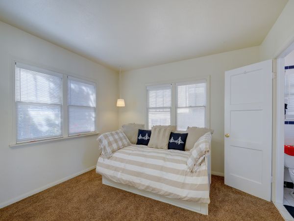 San Diego Beach Communities North Condo 976347