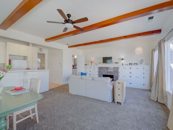 San Diego Beach Communities North Condo 976347