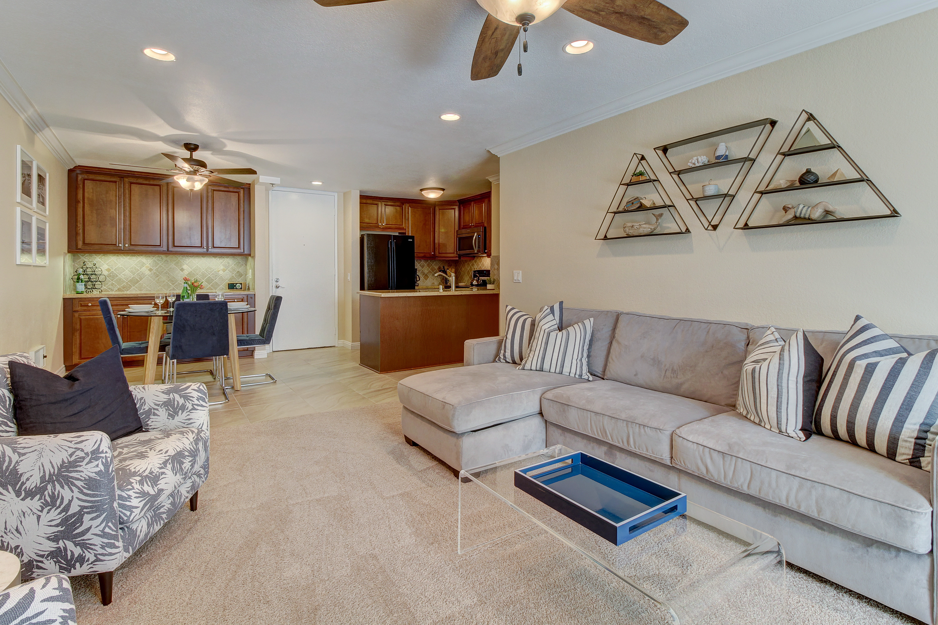 San Diego Beach Communities North Home 976349