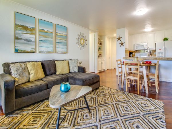 San Diego Beach Communities North Condo 976350
