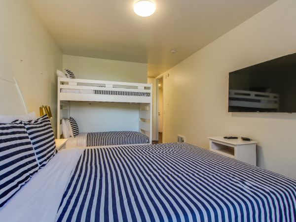 San Diego Beach Communities North Condo 976350