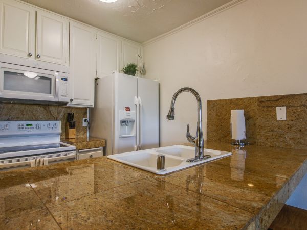San Diego Beach Communities North Condo 976350