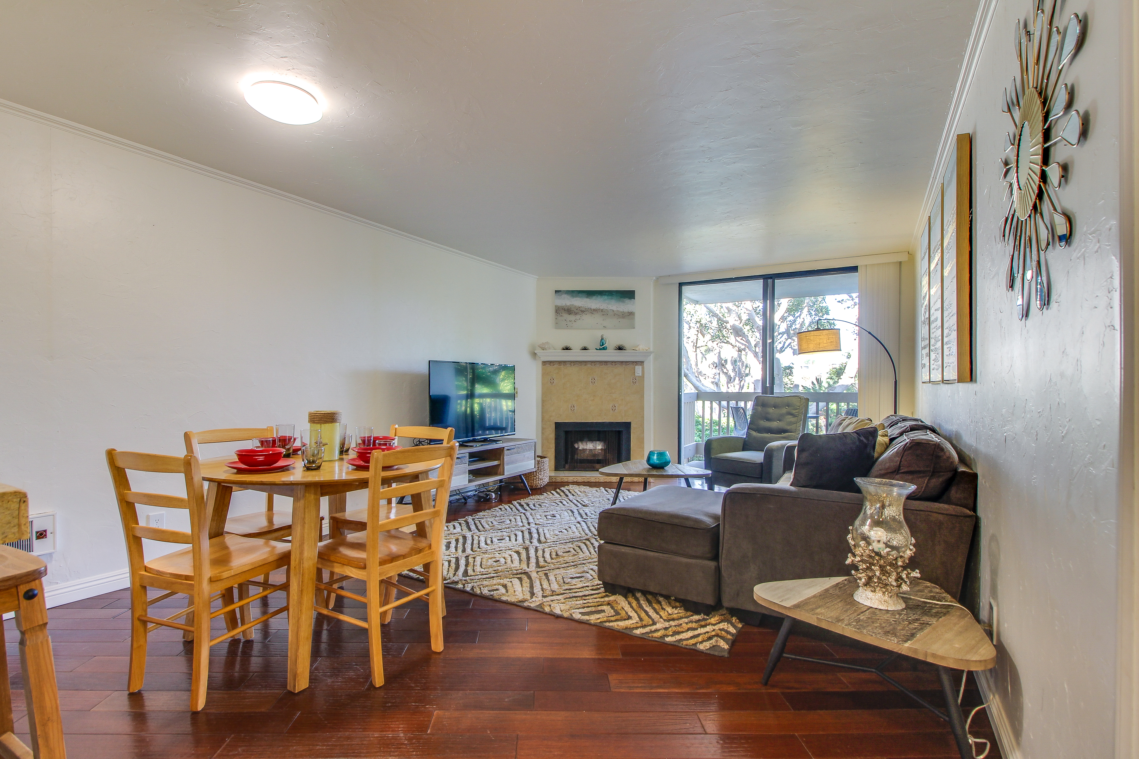 San Diego Beach Communities North Condo 976350