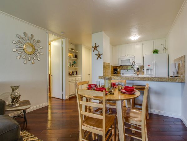 San Diego Beach Communities North Condo 976350