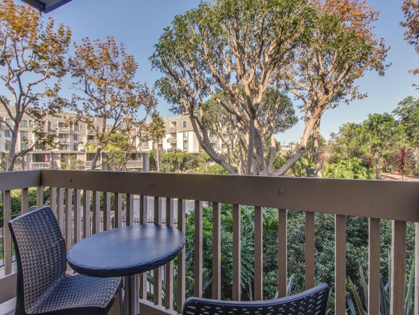 San Diego Beach Communities North Condo 976350