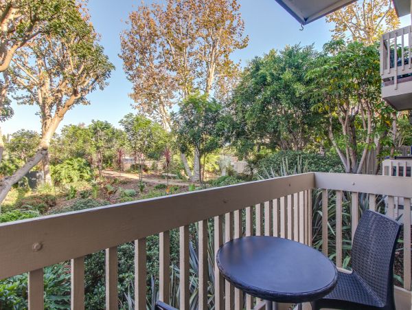 San Diego Beach Communities North Condo 976350