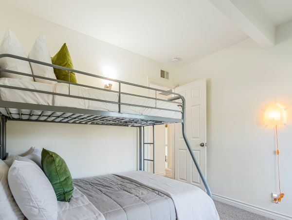 San Diego Beach Communities North Home 976351