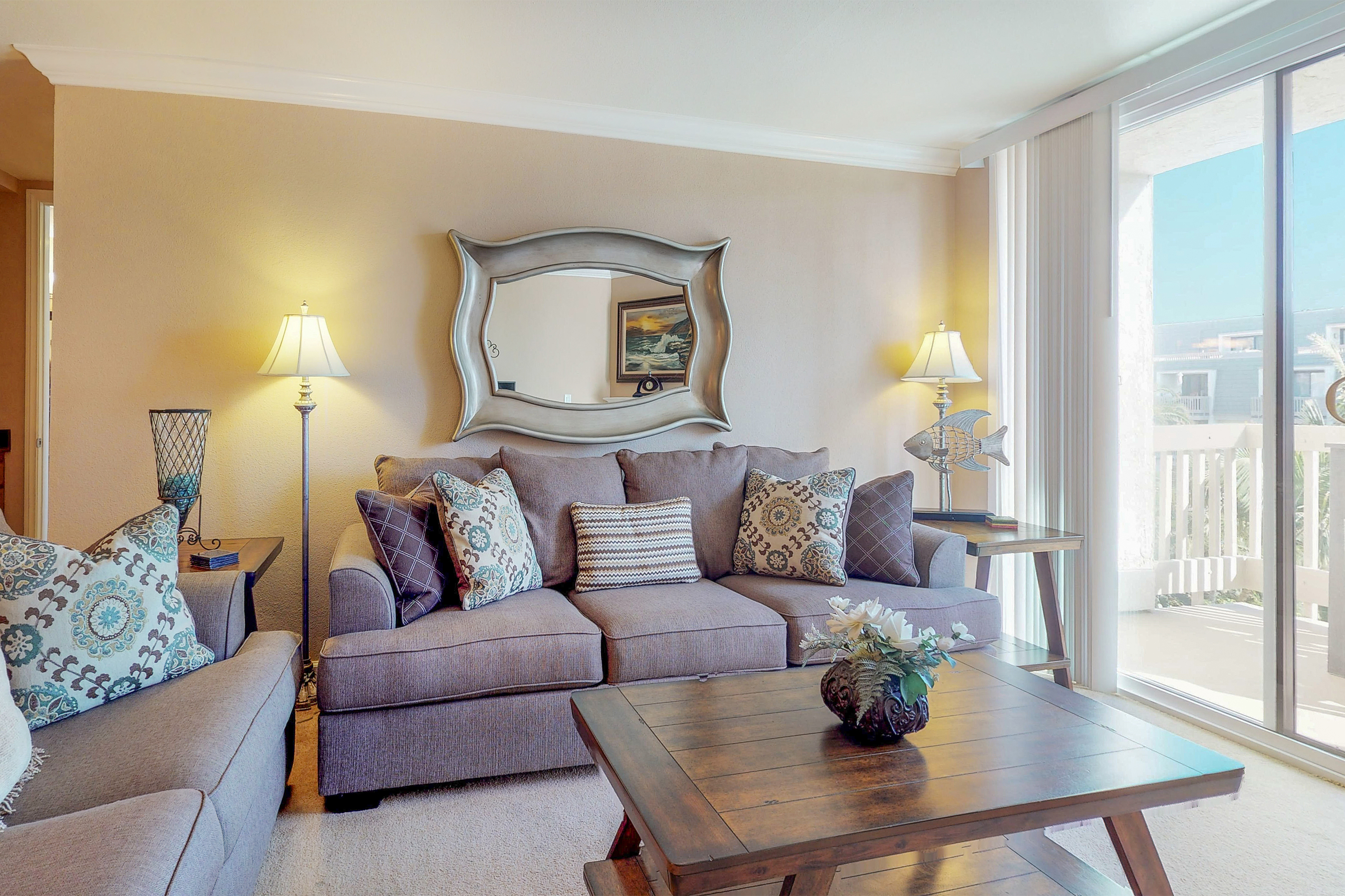 San Diego Beach Communities North Condo 976353