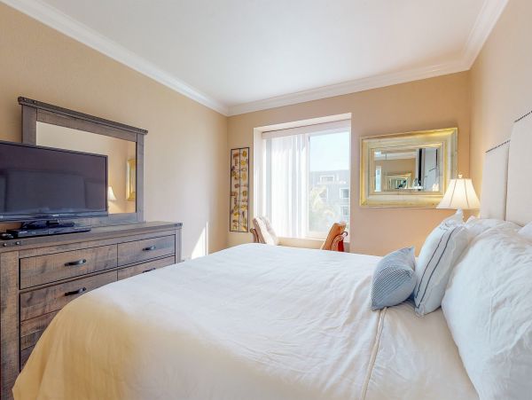San Diego Beach Communities North Condo 976353