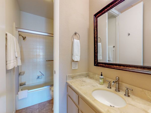 San Diego Beach Communities North Condo 976353
