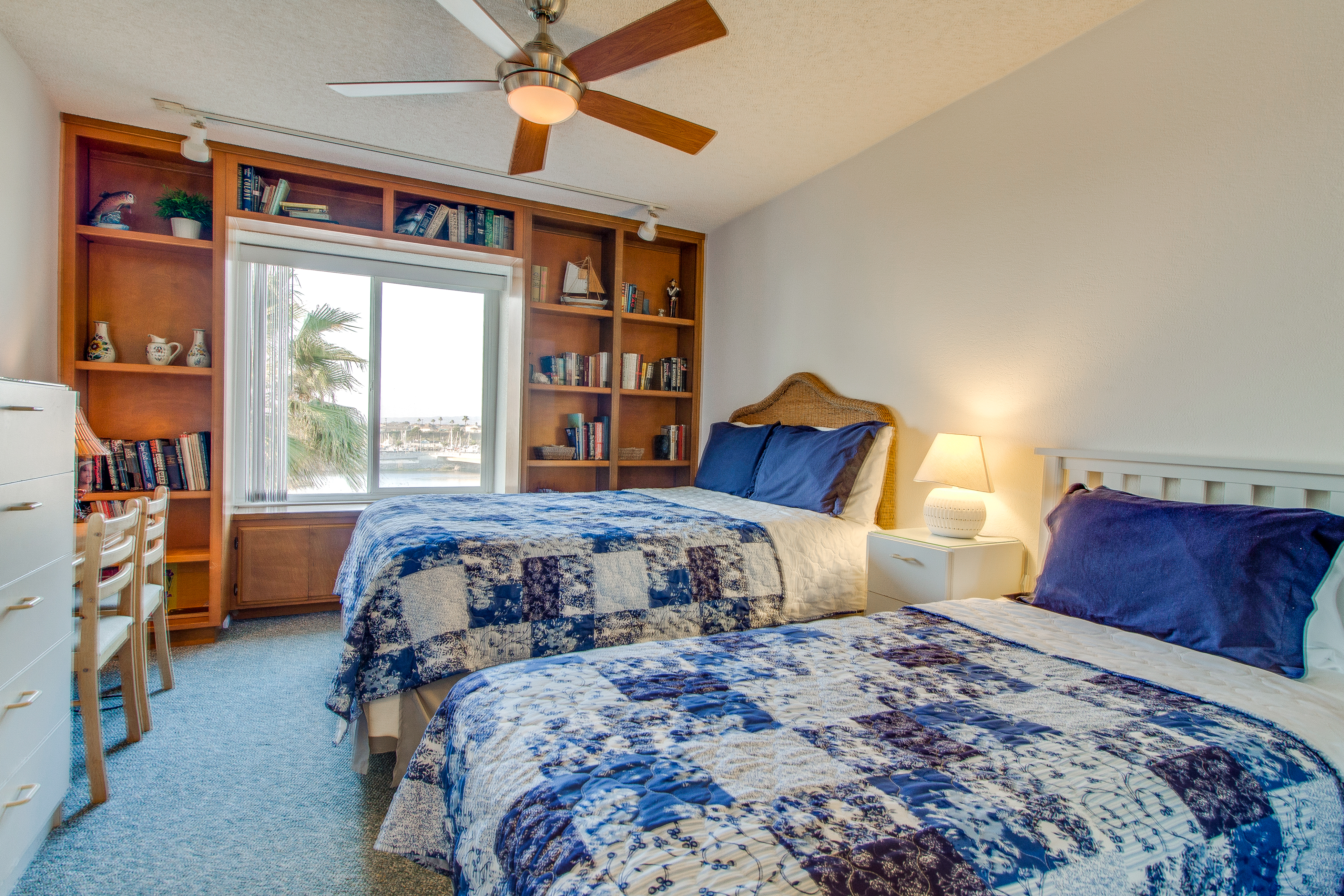 San Diego Beach Communities North Condo 976355