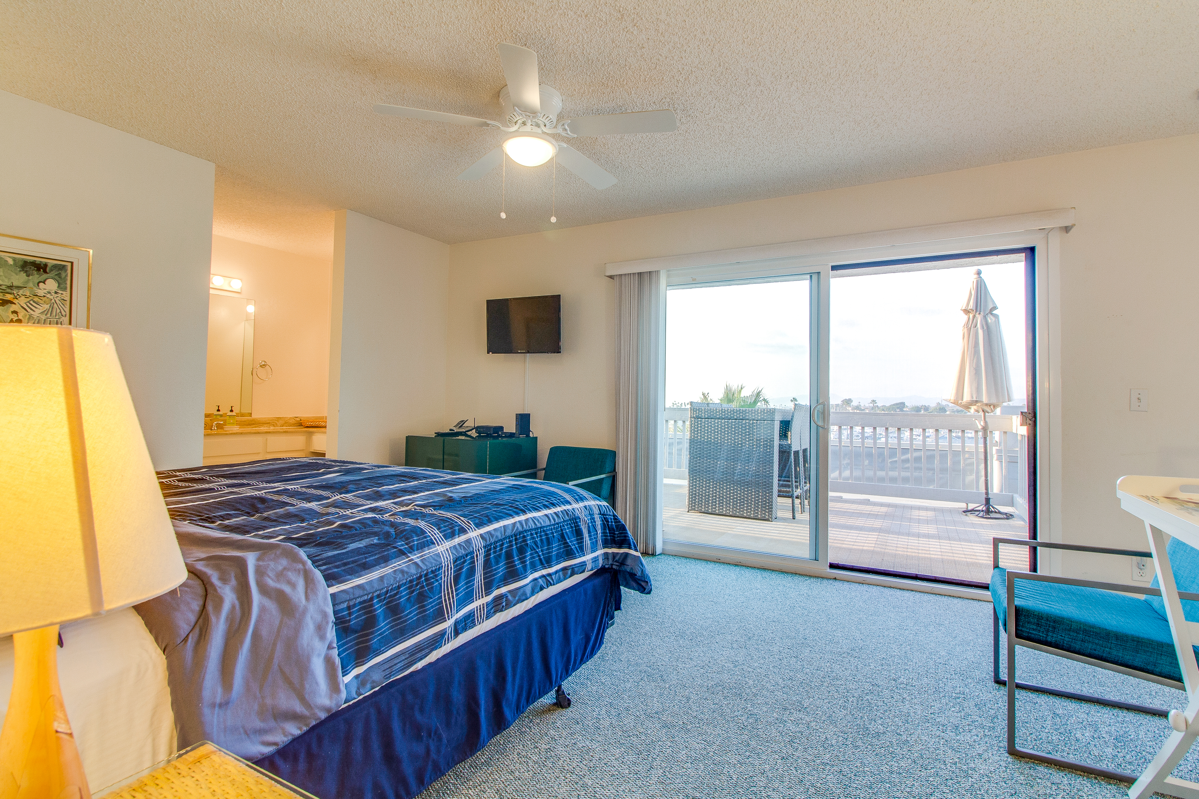 San Diego Beach Communities North Condo 976355