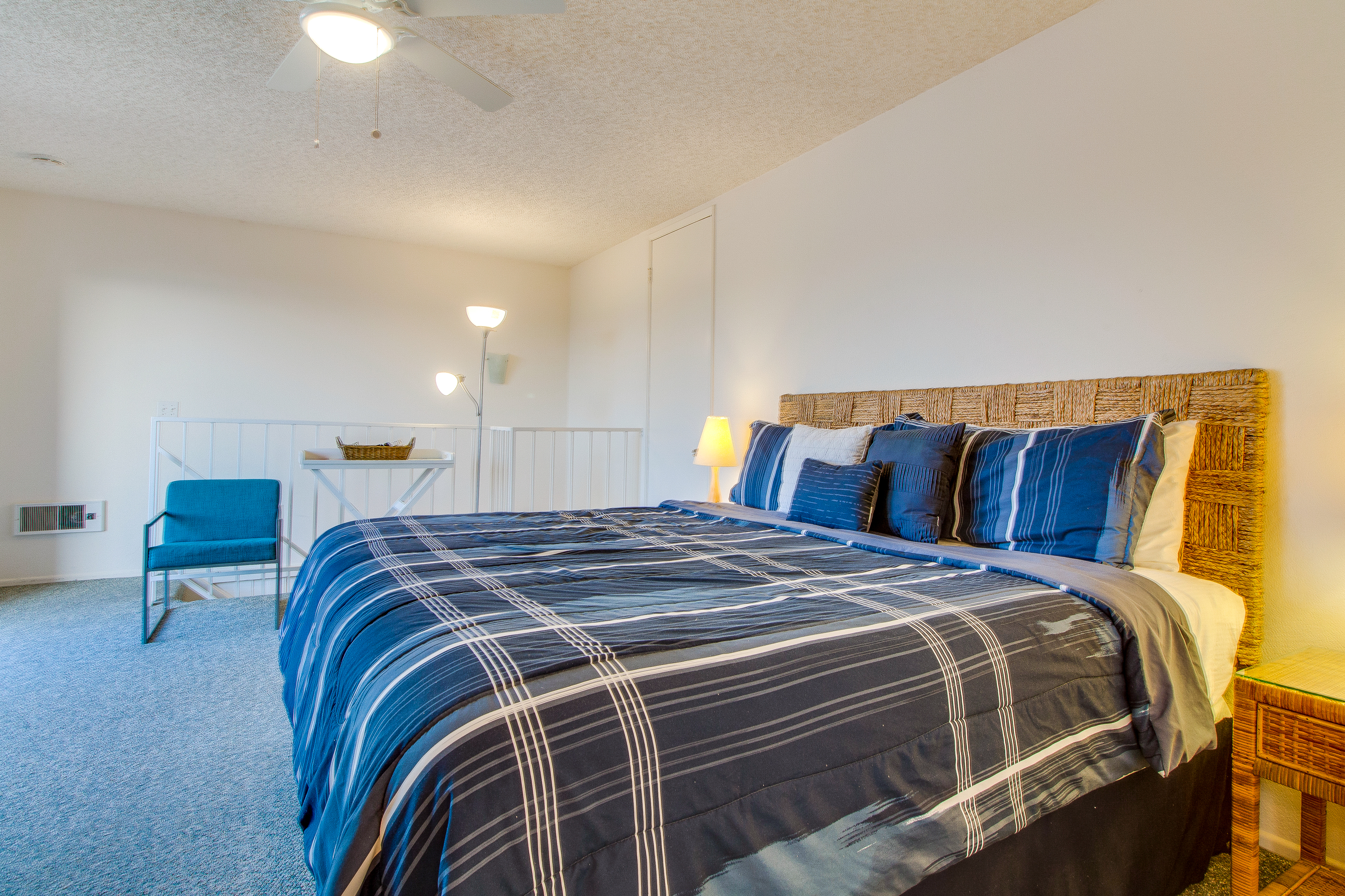 San Diego Beach Communities North Condo 976355