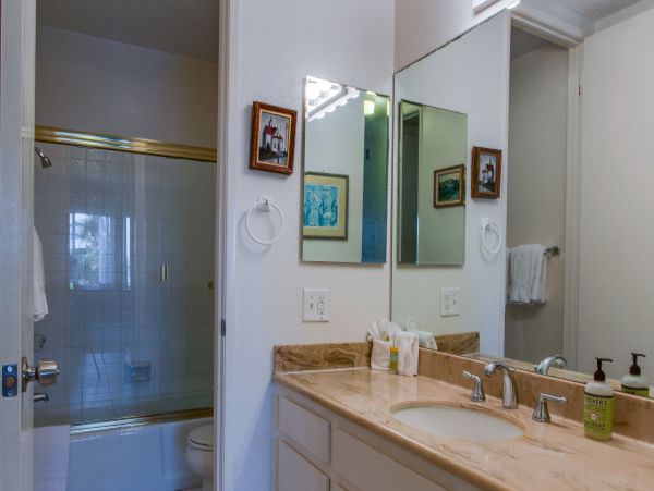San Diego Beach Communities North Condo 976355