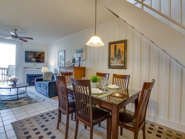 San Diego Beach Communities North Condo 976355