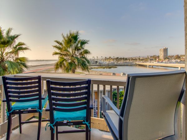 San Diego Beach Communities North Condo 976355