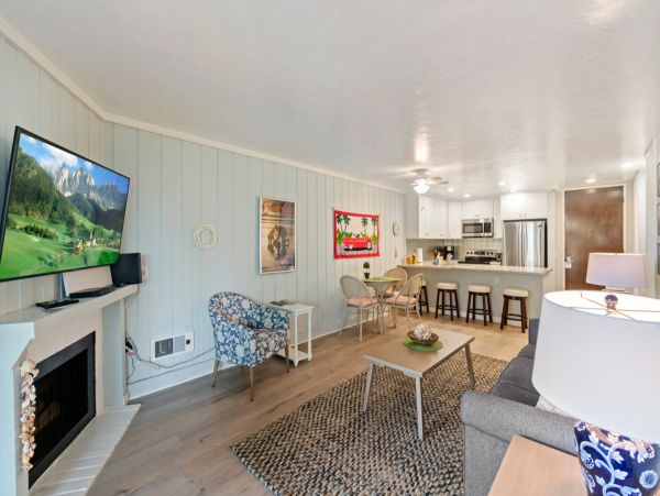San Diego Beach Communities North Condo 976356