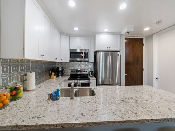 San Diego Beach Communities North Condo 976356