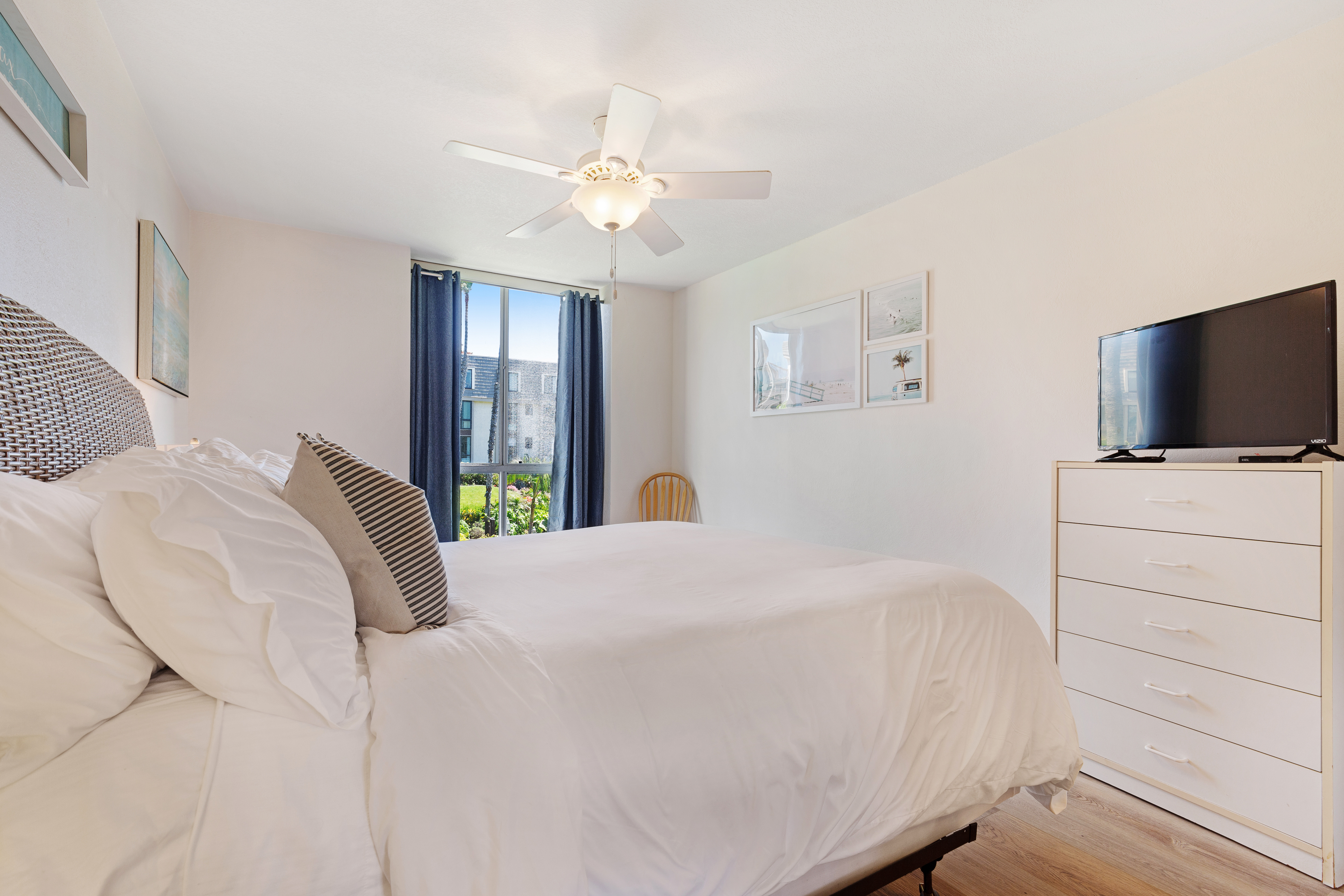 San Diego Beach Communities North Condo 976357