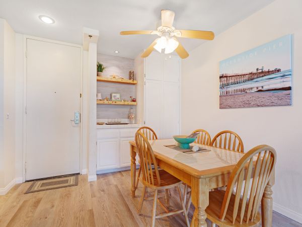 San Diego Beach Communities North Condo 976357