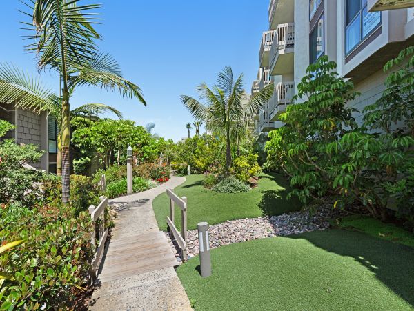 San Diego Beach Communities North Condo 976357