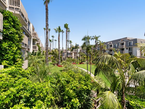 San Diego Beach Communities North Condo 976357