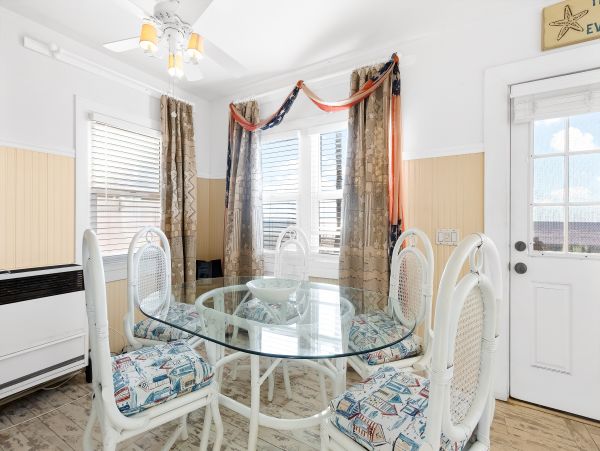 San Diego Beach Communities North Home 976358