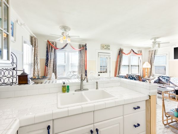 San Diego Beach Communities North Home 976358