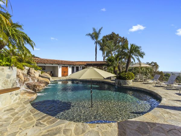 San Diego Beach Communities North Home 976359