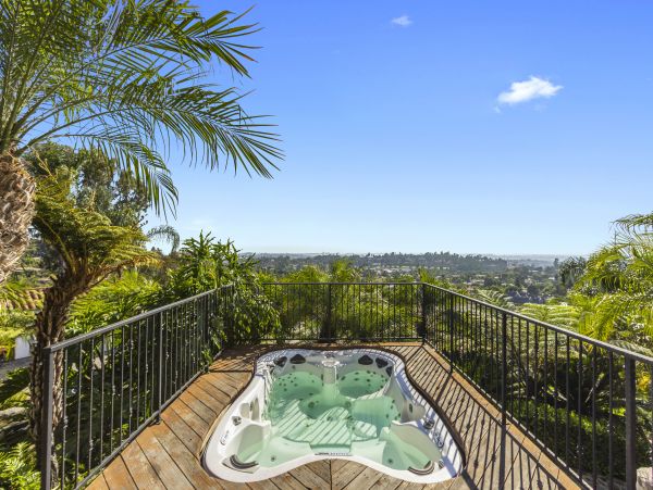 San Diego Beach Communities North Home 976359