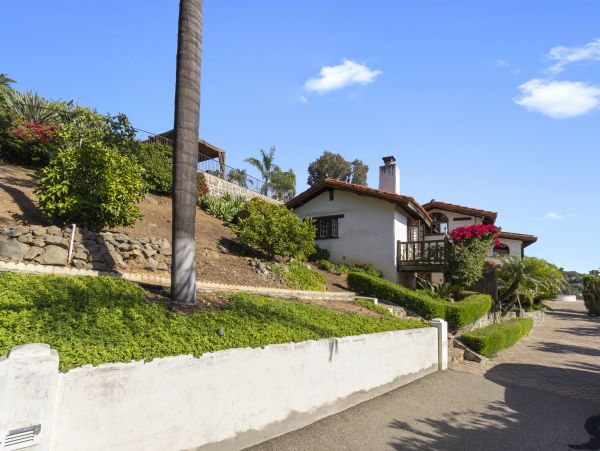 San Diego Beach Communities North Home 976359