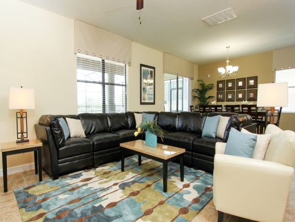 Stunning Five Bedroom Rental with Private Pool & Hot Tub