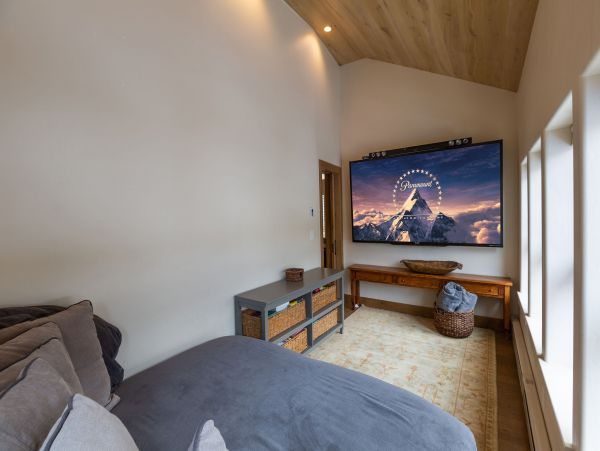Ski In Ski Out Vail Vacation Condo Four Bedroom + Den
