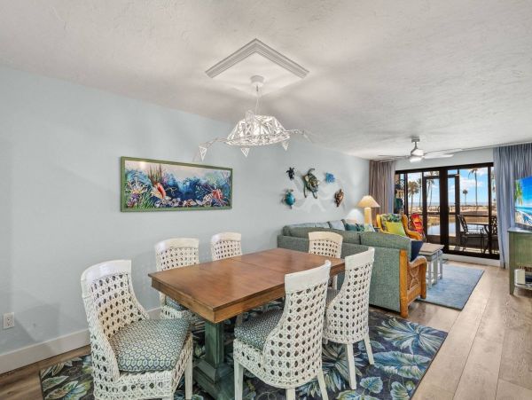 Partial Gulf Views Sanibel Vacation Condo Three Bedroom