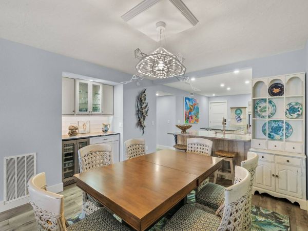 Partial Gulf Views Sanibel Vacation Condo Three Bedroom