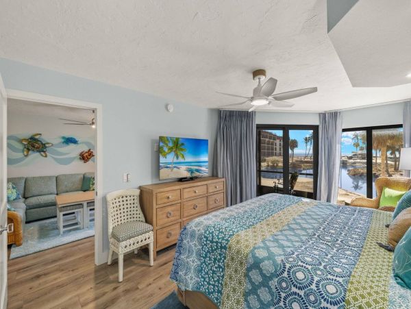 Partial Gulf Views Sanibel Vacation Condo Three Bedroom