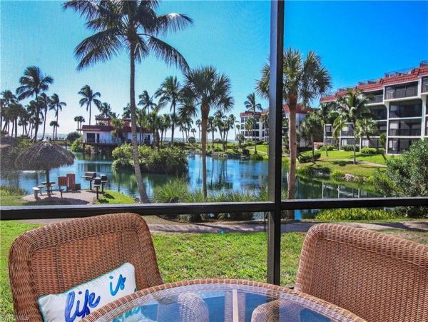 Partial Gulf Views Sanibel Vacation Condo Three Bedroom