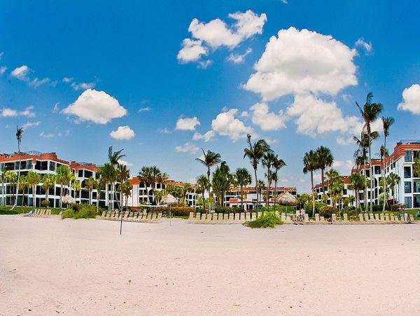 Partial Gulf Views Sanibel Vacation Condo Three Bedroom
