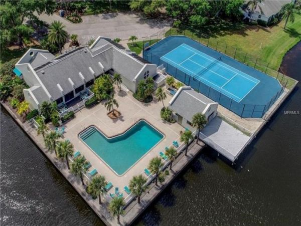Beautiful Views Two Bedroom Bradenton Vacation Condo