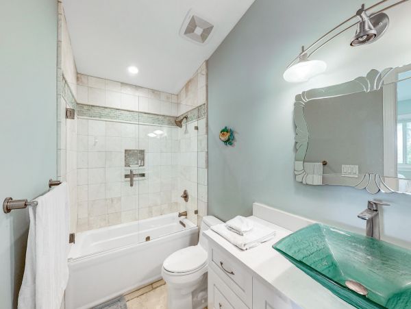 Marathon Luxury Vacation Rental Sleeps 10 Guests