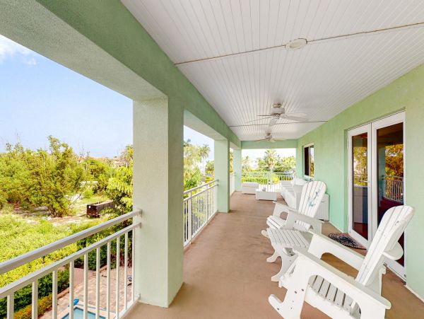 Marathon Luxury Vacation Rental Sleeps 10 Guests