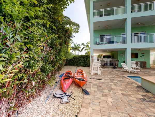 Marathon Luxury Vacation Rental Sleeps 10 Guests