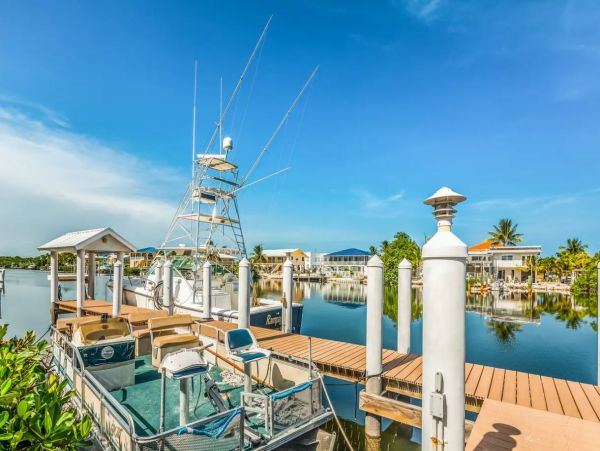Marathon Luxury Vacation Rental Sleeps 10 Guests