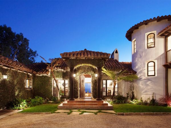 Steps to Beach Santa Barbara Luxury Vacation Pool Home