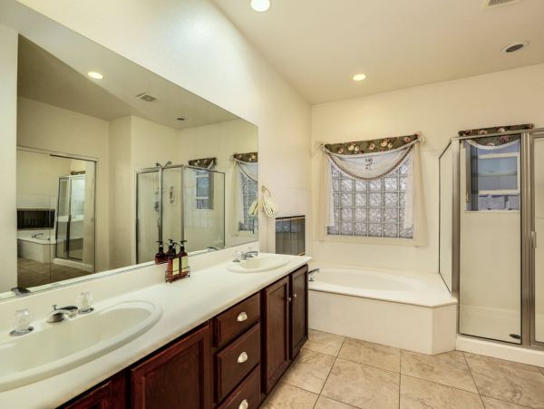 La Quinta Home 976664