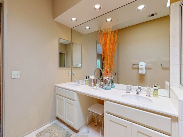 La Quinta Home 976675