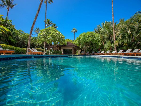 Walk to Beach Lahaina Vacation Condo One Bedroom