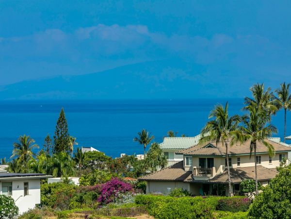 Ocean & Fairway Views Top Floor Residence!