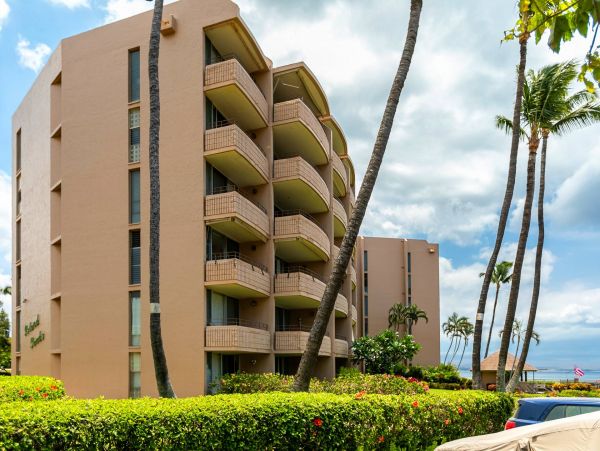 Wailuku Vacation Condo Two Bedroom